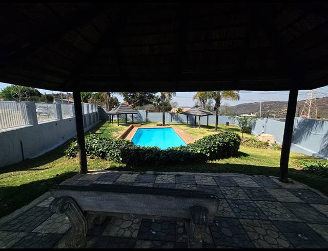 3 BEDROOM SECTIONAL TITLE FOR SALE IN LINMEYER
